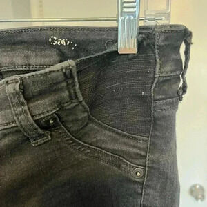 Gap Maternity pants black. Size unknown, likely a 8-10 size